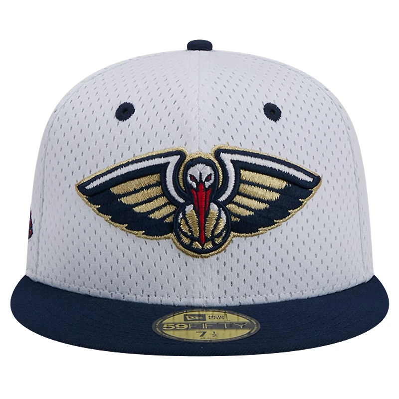 Men's New Era White/Navy Orleans Pelicans Throwback 2Tone 59FIFTY Fitted Hat