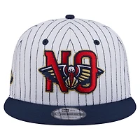 Casquette snapback New Era blanche New Orleans Pelicans Deceptor à fines rayures 9FIFTY pour homme