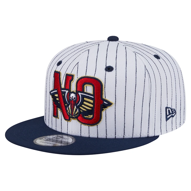 Casquette snapback New Era blanche New Orleans Pelicans Deceptor à fines rayures 9FIFTY pour homme