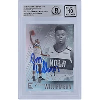 Carte de recrue Panini Chronicles Essentials #210 autographiée 2019-20 par Zion Williamson New Orleans Pelicans Beckett Fanatics Witnessed Authenticated 10 Rookie