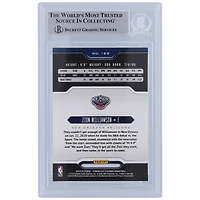 Carte de recrue autographiée de Zion Williamson (New Orleans Pelicans) 2019-20 Panini Chronicles Playbook n° 169, authentifiée par Beckett Fanatics Witnessed, avec inscription « 19 #1 Pick ».