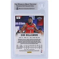 Carte authentifiée Panini Prizm Flashback #8 2020-21 autographiée par Zion Williamson des New Orleans Pelicans, fanatiques de Beckett