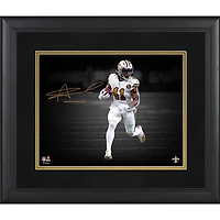 Alvin Kamara New Orleans Saints Photographie Spotlight encadrée 11"x 14" - Signature en fac-similé