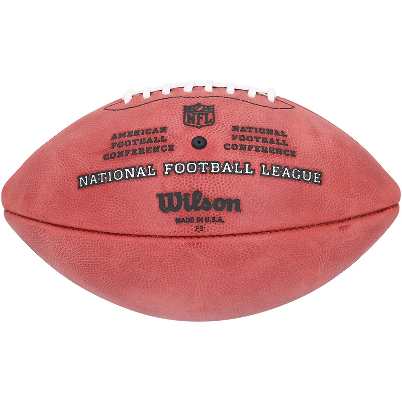 Ballon de football Wilson Duke autographié par Chase Young New Orleans Saints