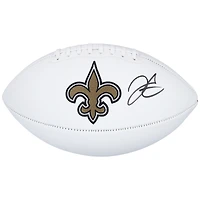 Ballon de football blanc autographié par Derek Carr des New Orleans Saints