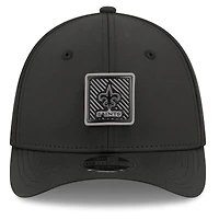 Casquette New Era Flex noire pour homme, Orleans Saints, camp d'entraînement NFL 2026, modèle 39THIRTY
