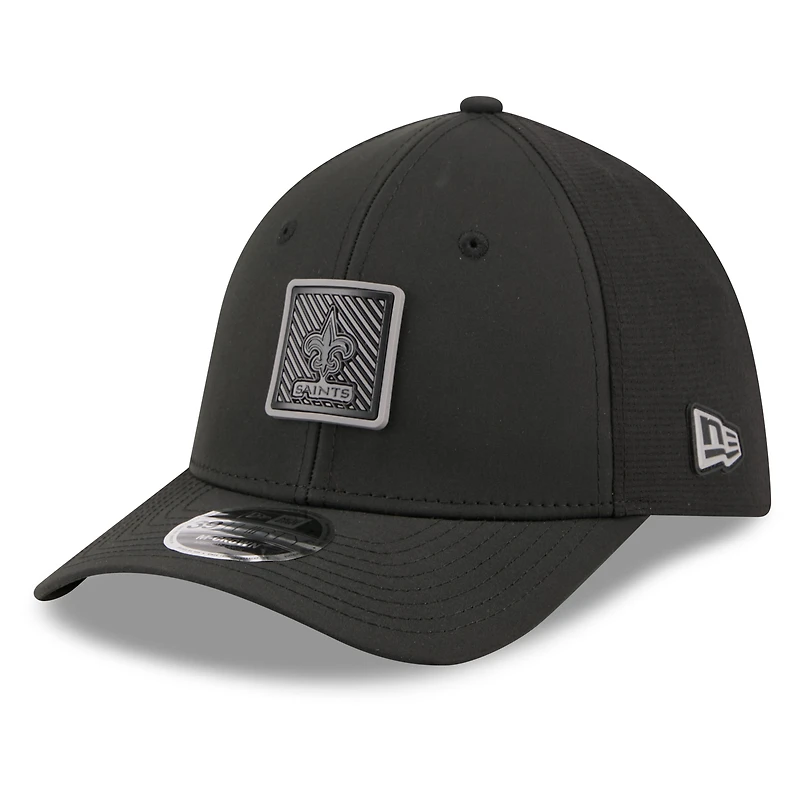 Men's New Era Black Orleans Saints 2026 NFL Training Camp 39THIRTY Flex Hat