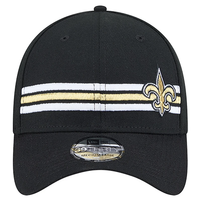 Casquette New Era 39THIRTY Flex noire à rayures Orleans Saints pour homme