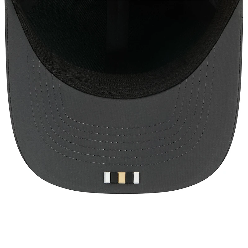 Casquette ajustable New Era 9FORTY M-Crown anthracite New Orleans Saints 2025 Sideline pour homme