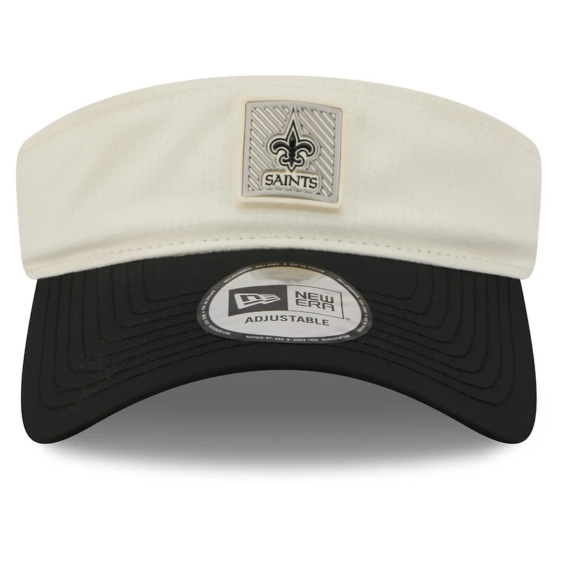 Casquette New Era crème/noire pour homme, modèle New Orleans Saints, camp d'entraînement NFL 2026, visière ajustable