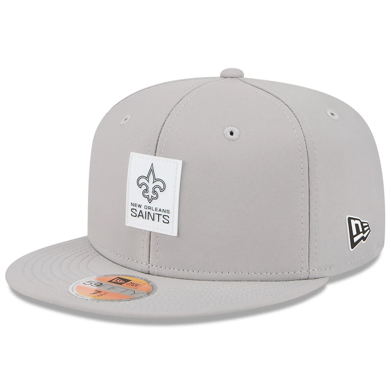 Casquette ajustée New Era grise Orleans Saints 2025 Sideline 59FIFTY pour homme