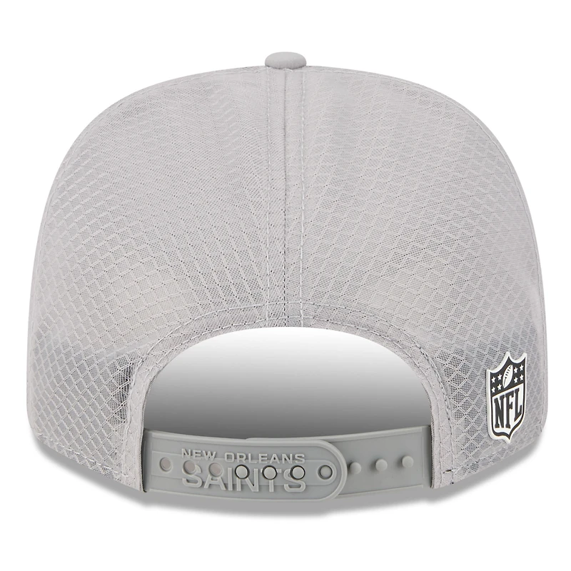 Men's New Era Gray New Orleans Saints 2025 Sideline  9SEVENTY Adjustable Trucker Hat