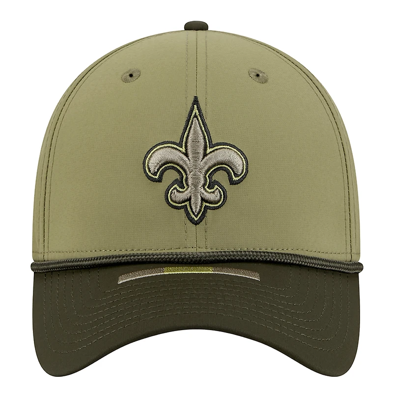 Casquette New Era 39THIRTY Flex verte Orleans Saints 2025 Salute to Service pour homme
