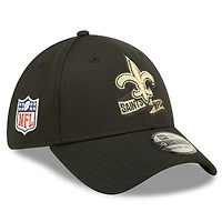 New Era Vegas Gold Orleans Saints 2022 Sideline pour homme - Casquette 39THIRTY Coaches Flex