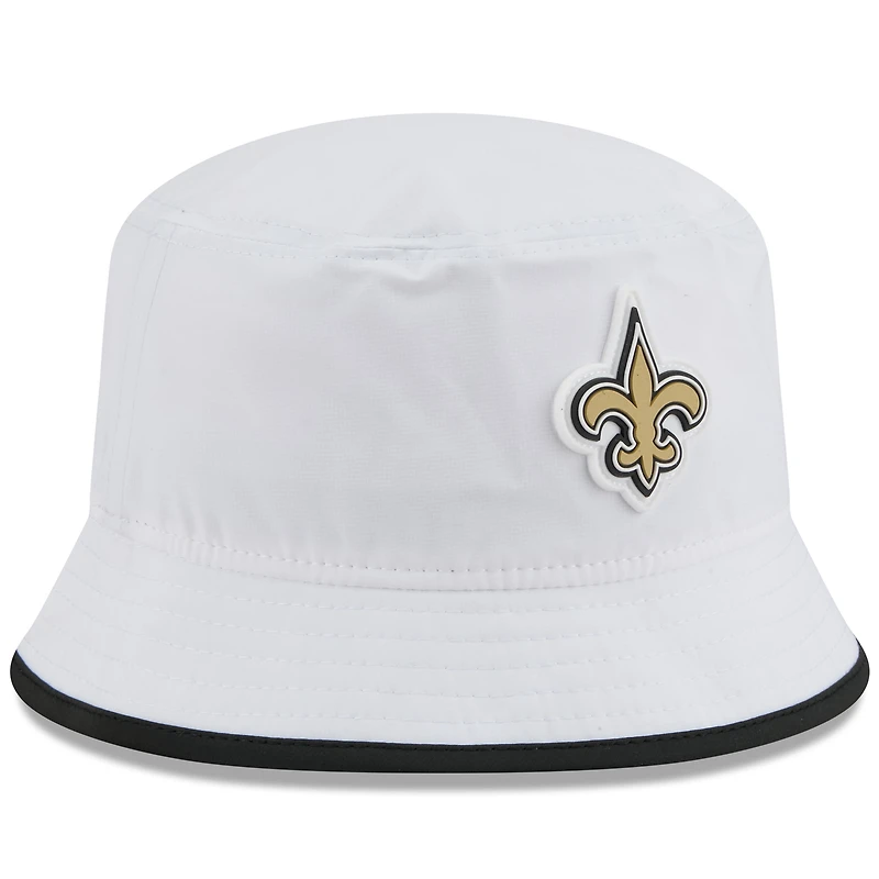 Bob New Era blanche extensible New Orleans Saints 2025 NFL Training Camp pour homme