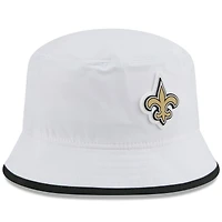 Bob New Era blanche extensible New Orleans Saints 2025 NFL Training Camp pour homme