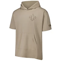 Sweat à capuche manches courtes pour homme Pro Standard Tan New Orleans Saints Neutrals Capsule