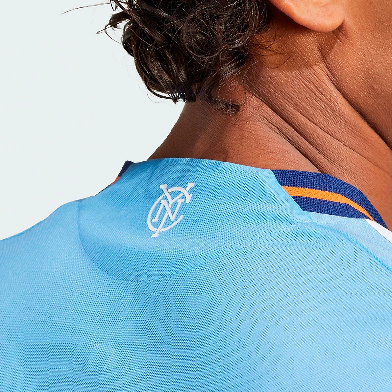 Maillot de joueur authentique Adidas Julian Fernandez bleu clair New York City FC 2025 The Excelsior Kit pour homme