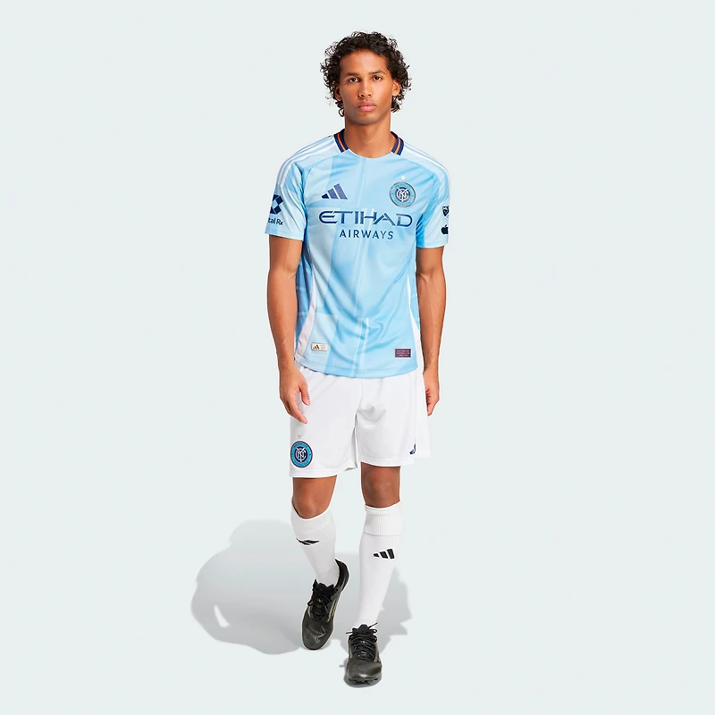 Maillot de joueur authentique adidas Malachi Jones bleu clair New York City FC 2025 The Excelsior Kit pour homme