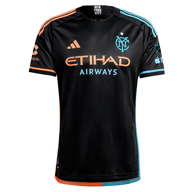 Maillot de joueur authentique adidas Tayvon gris noir New York City FC 2024 24/7 Kit pour homme
