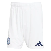 Short adidas blanc New York City FC Domicile 2025 The Excelsior Kit Authentic pour homme