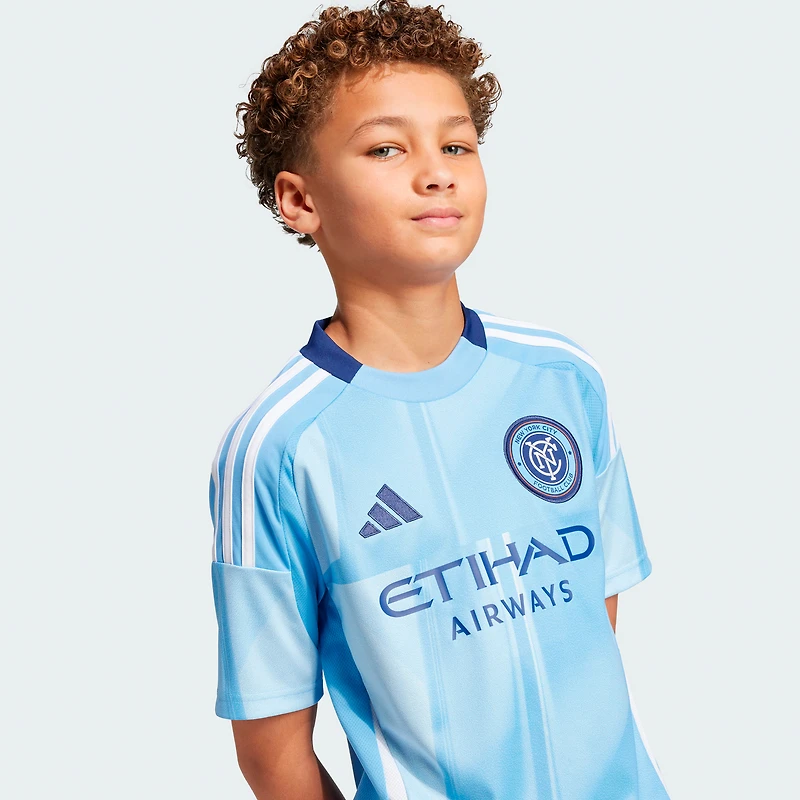Maillot de joueur unisexe Adidas Malachi Jones bleu clair New York City FC 2025 The Excelsior Kit Replica