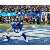 Photographie non signée de Cam Skattebo, New York Giants, célébration la semaine 6 2025 dans le match à 3 touchdowns