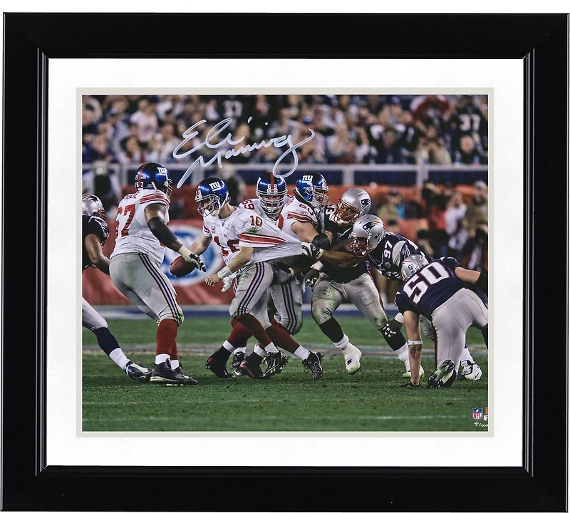 Eli Manning New York Giants Autographed 8" x 10" Super Bowl XLII Escape Photograph