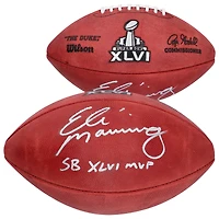 Ballon de football américain professionnel autographié par Eli Manning des New York Giants lors du Super Bowl XLVI, avec l'inscription « MVP du Super Bowl XLVI ».