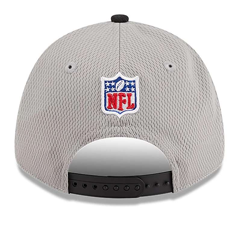 Men's New Era  Gray/Black New York Giants 2023 Sideline 9FORTY Adjustable Hat