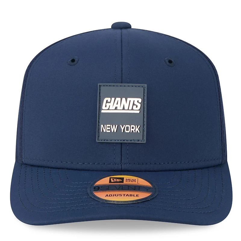 Men's New Era Navy New York Giants 2025 Sideline Throwback 9SEVENTY Trucker Adjustable Hat