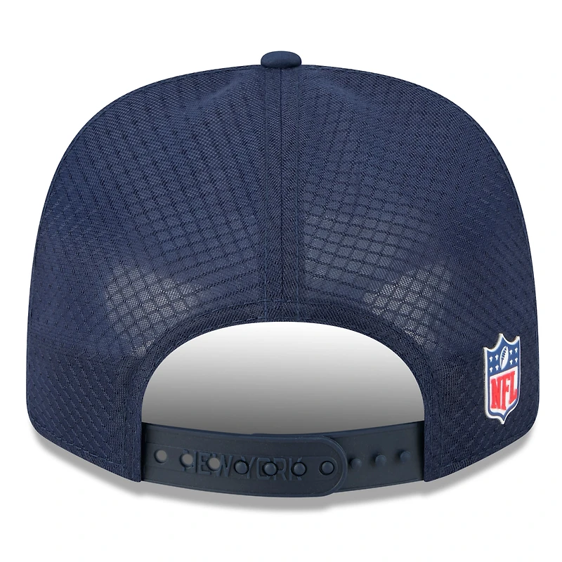 Men's New Era Navy New York Giants 2025 Sideline Throwback 9SEVENTY Trucker Adjustable Hat