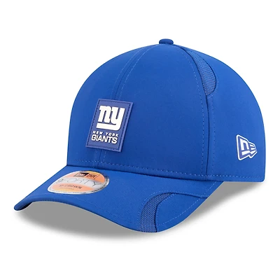 Casquette ajustable New Era Royal New York Giants 2025 Sideline 9FORTY pour homme