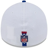Casquette flexible 39THIRTY New Era pour hommes, blanc/royal, York Giants 2024 NFL Training Camp