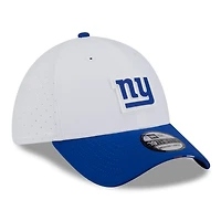 Men's New Era  White/Royal York Giants 2025 NFL Training Camp 39THIRTY Flex Hat