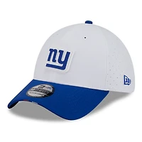 Men's New Era  White/Royal York Giants 2025 NFL Training Camp 39THIRTY Flex Hat