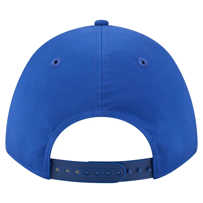 Men's New Era White/Royal New York Giants Adventure Gradient 9FORTY M-Crown A-Frame Adjustable Hat