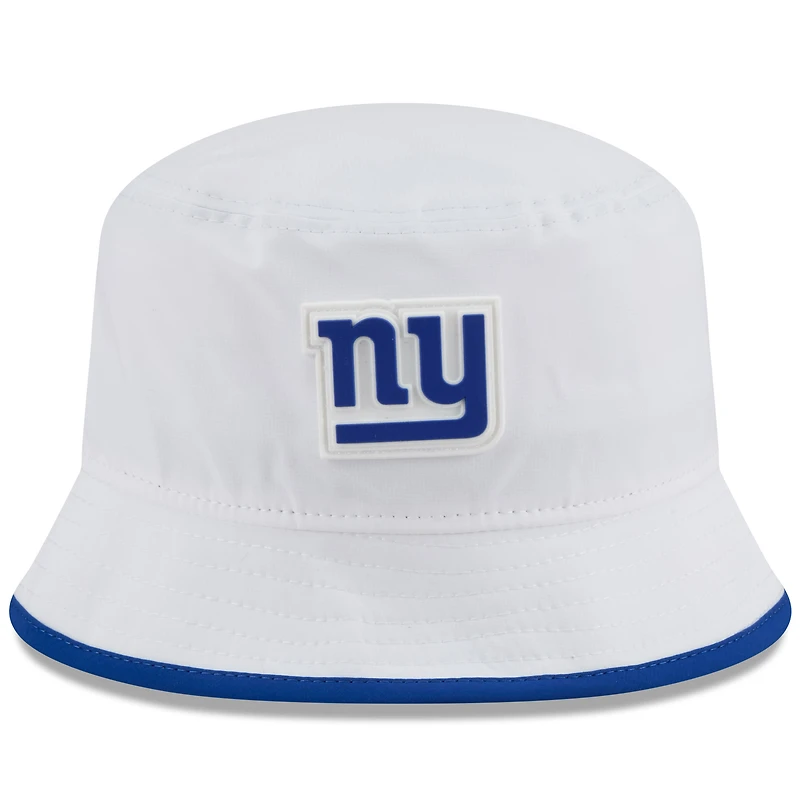 Bob New Era blanche extensible pour homme, camp d'entraînement NFL 2025 des New York Giants