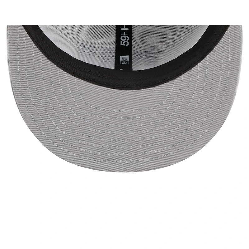 Men's New Era  White York Giants 2025 Salute to Service Fan Pack 59FIFTY Fitted Hat