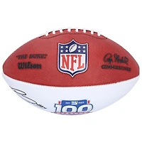 Ballon de football américain Wilson à panneau blanc autographié par Theo Johnson, des Giants de New York, pour le 100e anniversaire de sa première saison.