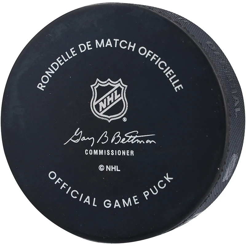 Rondelle de match officielle autographiée par Bo Horvat des Islanders de New York