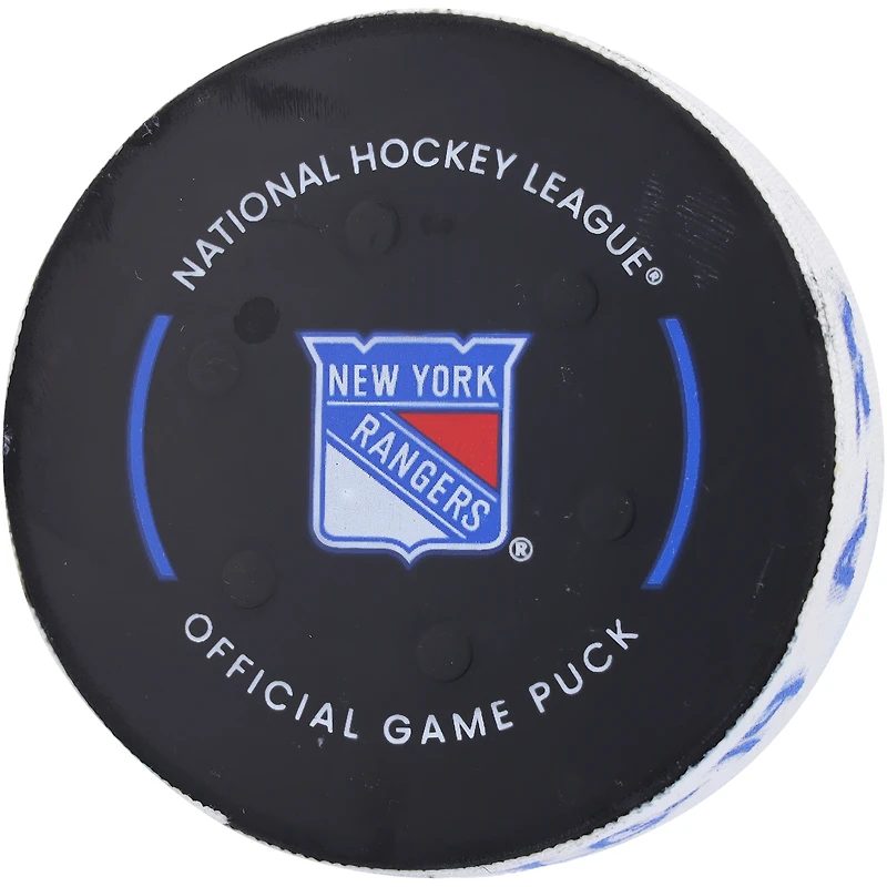 Bo Horvat Rondelle de but utilisée par les Islanders de New York le 17 mars 2024 contre. Rangers de New York – Premier des deux buts marqués