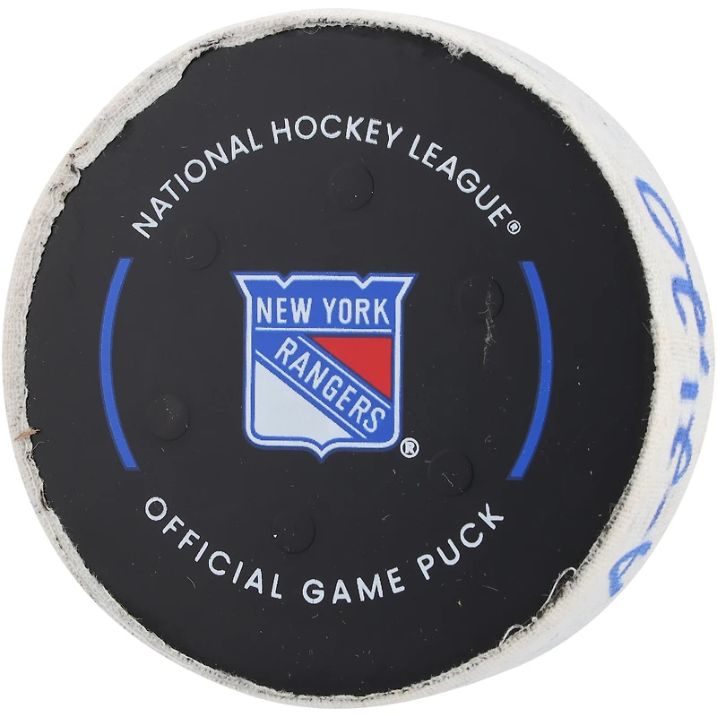 Rondelle de but utilisée par Brock Nelson lors du match des Islanders de New York contre les Rangers de New York le 13 avril 2024 - Premier des deux buts marqués