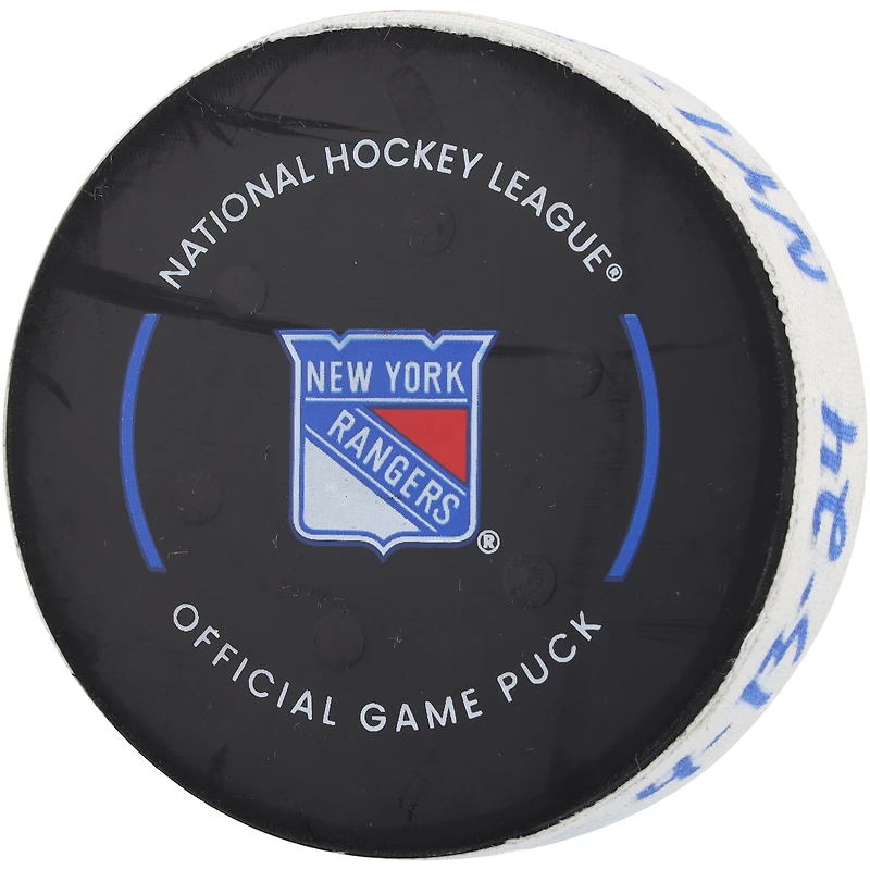 Brock Nelson Rondelle de but utilisée par les Islanders de New York contre les Rangers de New York le 13 avril 2024 – Deuxième des deux buts marqués