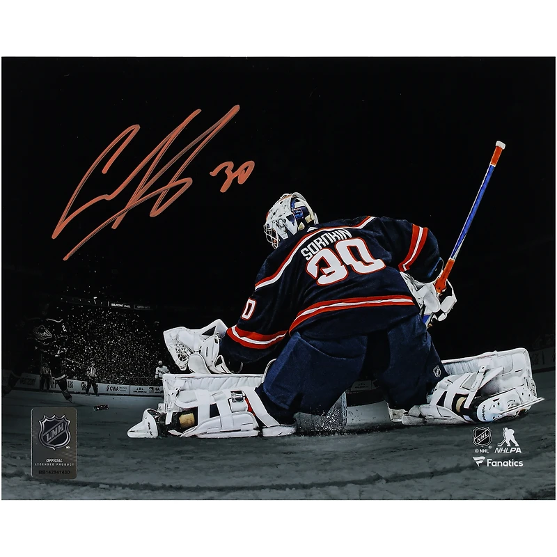 Photographie autographiée de 8" x 10" de Ilya Sorokin des Islanders de New York, montrant un arrêt