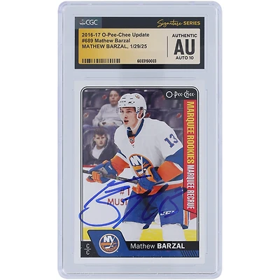 Mathew Barzal des Islanders de New York a autographié la carte de recrue Auto 10 autographiée Upper Deck O-Pee-Chee mise à jour n° 689 2016-17. Les fanatiques de CGC ont été témoins de la carte de recrue Auto 10 authentifiée.