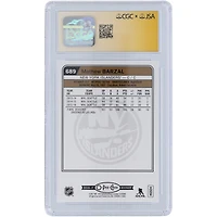 Mathew Barzal des Islanders de New York a autographié la carte de recrue authentifiée Upper Deck O-Pee-Chee 2016-17 Rainbow #689 de la mise à jour CGC Fanatics
