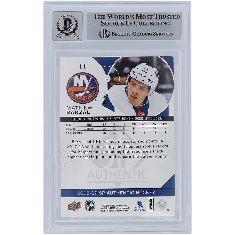Carte autographiée 2018-19 Upper Deck SP authentique n° 11 Beckett Fanatics Witnessed New York Islanders par Mathew Barzal authentifiée