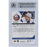 Carte autographiée 2018-19 Upper Deck SP authentique n° 11 Beckett Fanatics Witnessed New York Islanders par Mathew Barzal authentifiée