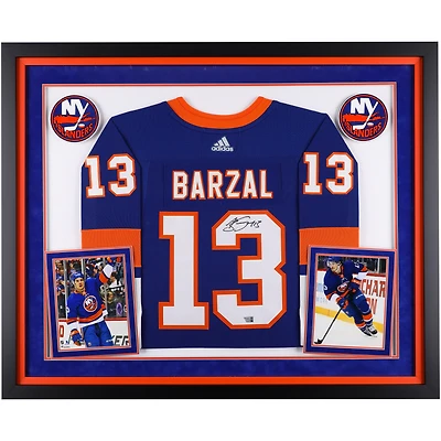 V106832 Isndrs Mathew Barzal New York Islanders Maillot authentique Adidas bleu autographié encadré de luxe 13 Mathew Barzal AUT FR HK JERSEY 45603 AUTJERHOC FRJRHB0039